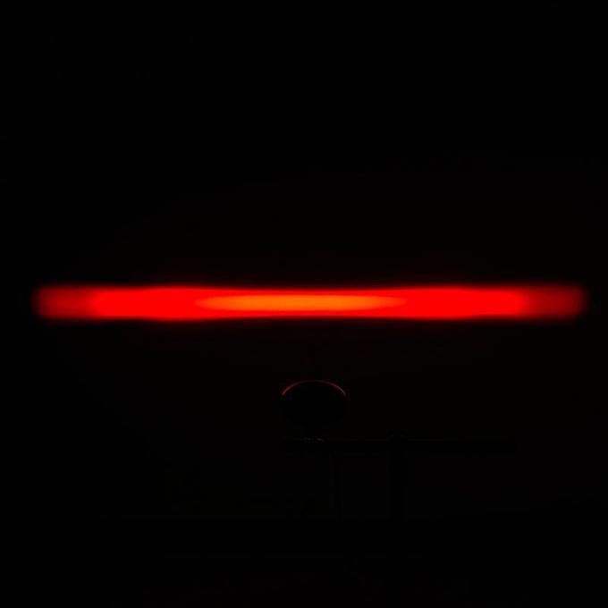 Red / أزرق Line Beam رافعة شوكية Safety Warning رافعة شوكية Zone ضوء